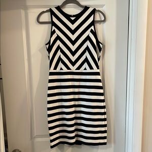 LOFT Black and White Sheath Dress Sleeveless Crew Neck